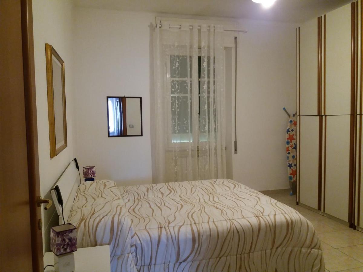 Casa Vacanze Lida Marina Di Carrara Eksteriør billede